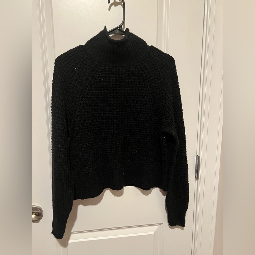 Black sweater shirt size xxs American Eagle
